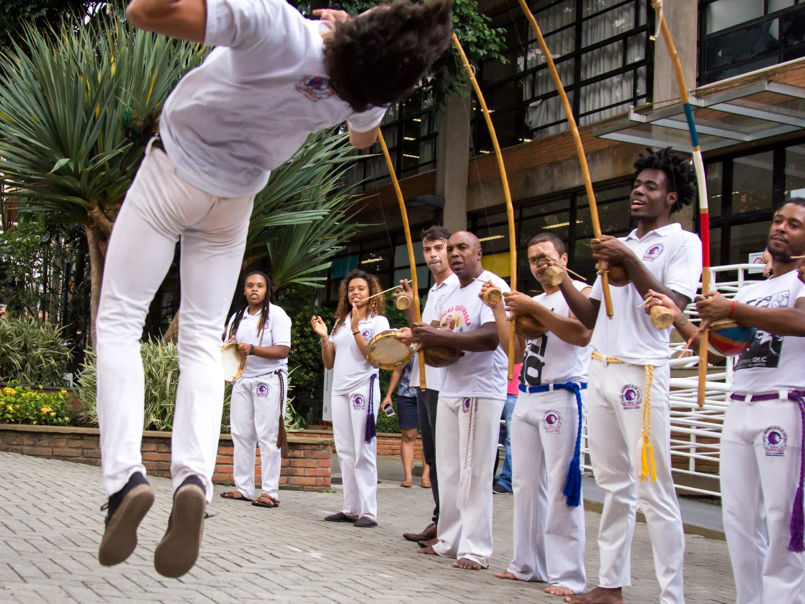 Capoeira acrobatics.jpg