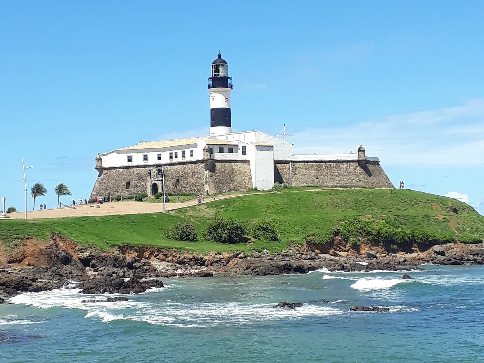 Farol de Santo Antônio visto de longe