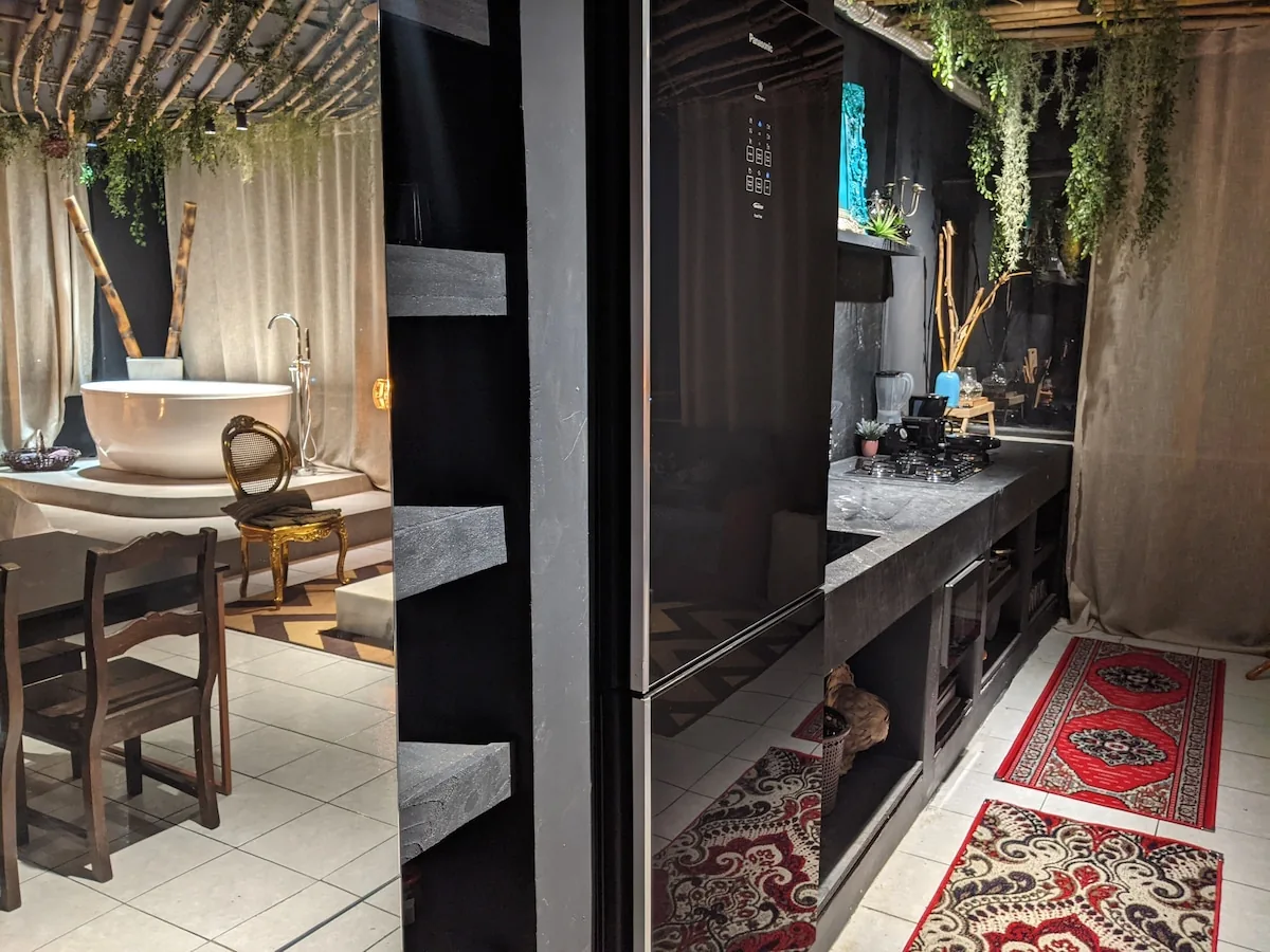 Cozinha gourmet com acabamento em granito — Penthouse Jacuzzi ao Lado do Elevador, Salvador, Bahia