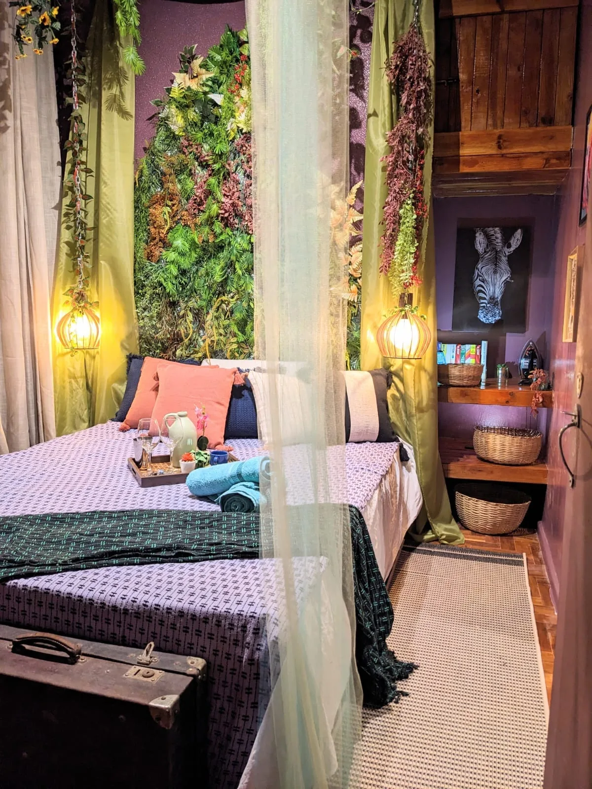 Quarto — Suite Colonial — Perto do Elevador e Hotel Fasano, Salvador, Bahia